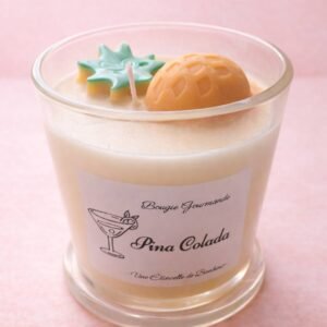 Bougie parfumée piña colada artisanale dans pot en verre
